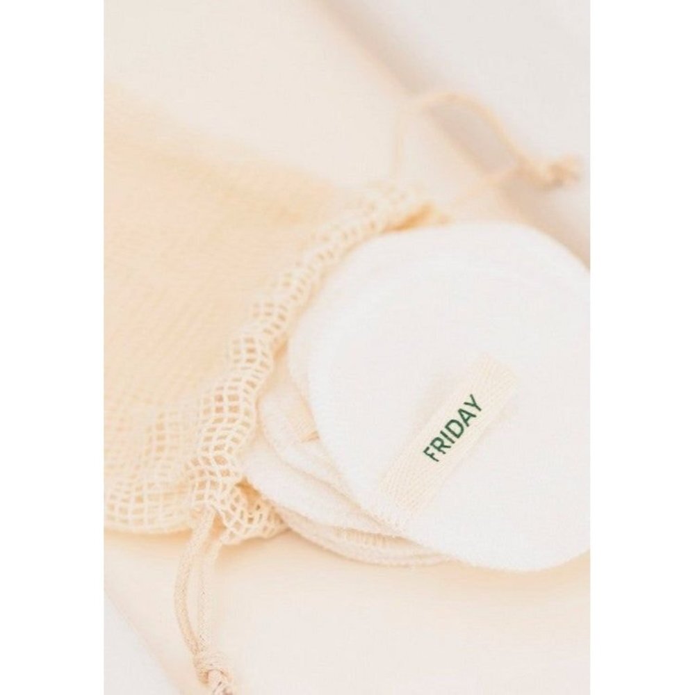 The Body Shop *Clean Conscience Reusable Make-Up Remover Pads*